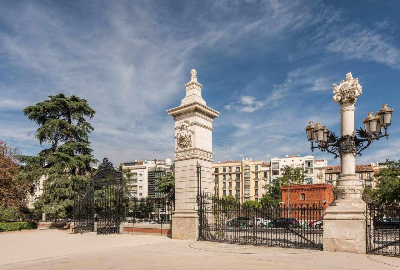 Apartmento De Lujo Retiro Barrio De Salamanca Madrid Exterior photo